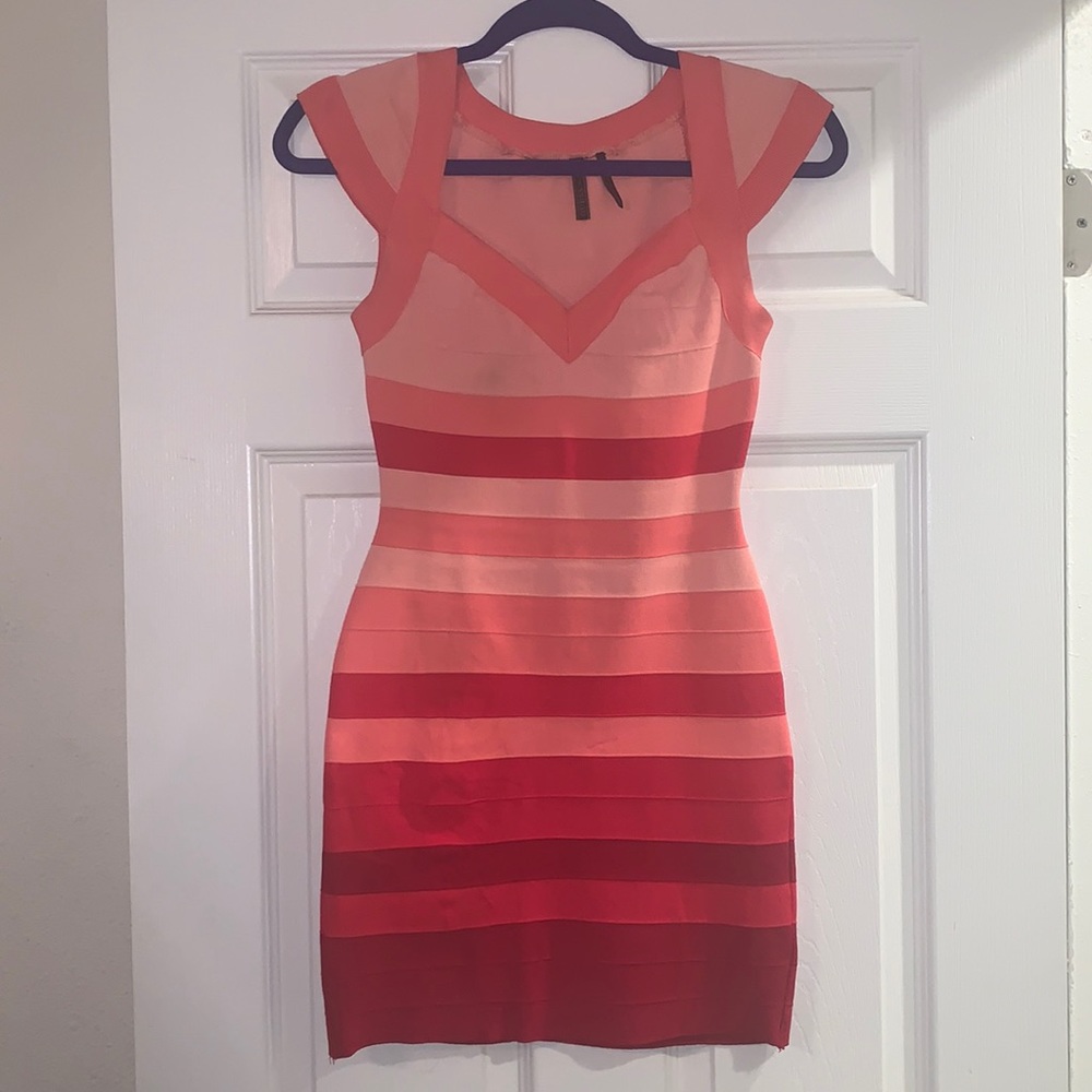 Guess mini dress, form fitting, peach & red colors S